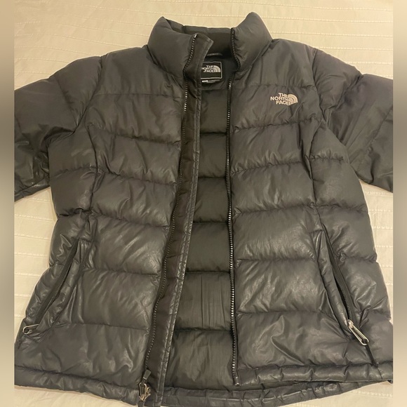 The North Face Nuptse Down Coat - Picture 4 of 5